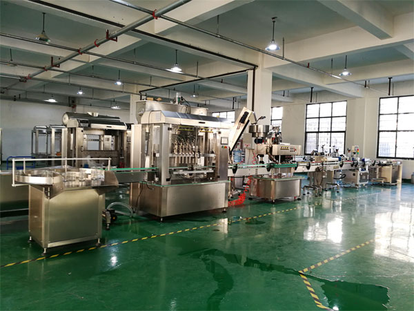 核桃油包裝機生產(chǎn)流水線