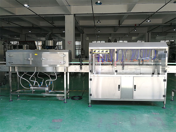 調(diào)味粉包裝流水線實(shí)拍圖